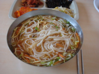 뚝방국수 이미지